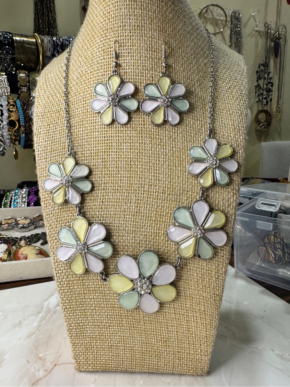 Floral Pastel Pendant Necklace and Earring Set